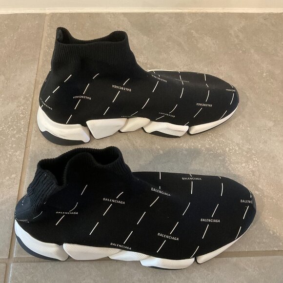 Balenciaga speed runners 2.0 sneakers Size 9 - Picture 3 of 5